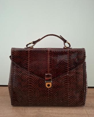 Borsa in Serpente