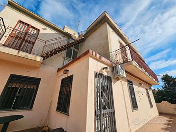 Pressi Via Del Pozzo,indipendente con ampi esterni