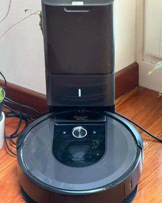 Roomba e station di aspirazione