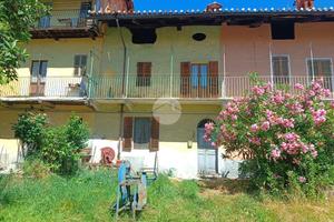 CASA SEMINDIPENDENTE A RIVAROLO CANAVESE