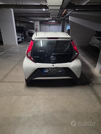 TOYOTA AYGO 1.0 BENZ. 53 KW