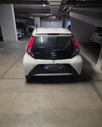 TOYOTA AYGO 1.0 BENZ. 53 KW