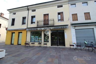 NEGOZIO A DUEVILLE