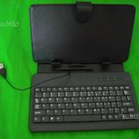 Tastiera e custodia per tablet con pennino