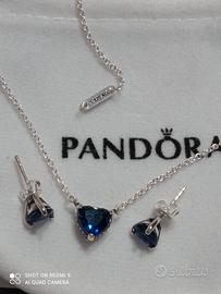 Set collana e orecchini Pandora 