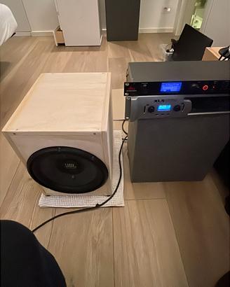 Subwoofer da macchina JBL