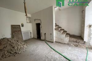 Abitazione in Corte-Calvi Risorta