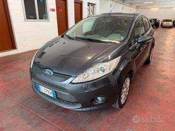 Ford Fiesta 1.4 5p BZ-GPL TITANIUM