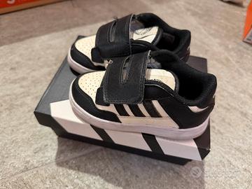 scarpe Adidas Rapid Court Tg24