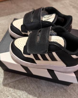 scarpe Adidas Rapid Court Tg24