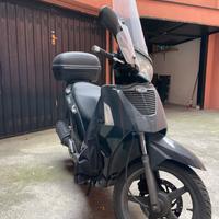 Kymco People 125 - 2011