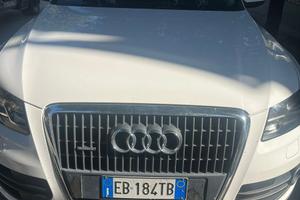 Audi q5 quattro ruote motrici unico proprietario