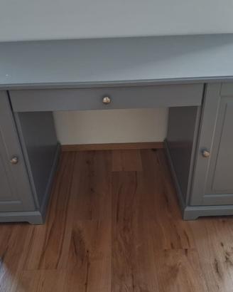 Scrivania IKEA LIATORP grigia – Stile classico (Fu