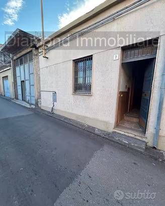 Casa indipendente con garage a Macchia di Giarre