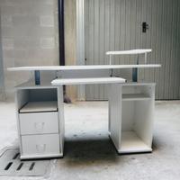 scrivania porta computer 