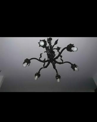 LAMPADARIO  IN FERRO FORGIATO
