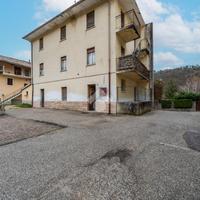 4 LOCALI A GARNIGA TERME