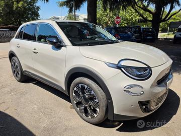 Fiat 600 Hybrid 110 CV DCT MHEV La Prima rate da 9