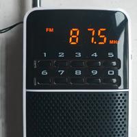 radio portatile FM  ricarica USB 