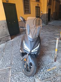 professionista vende sym joimax 300 z+ anno 2021