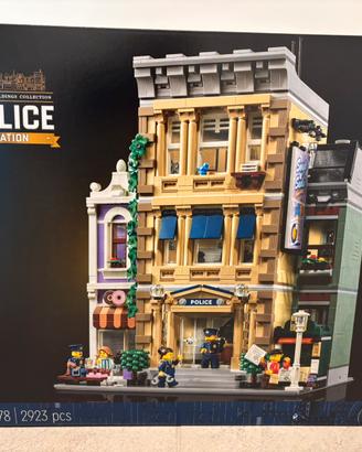 Lego 10278 police station