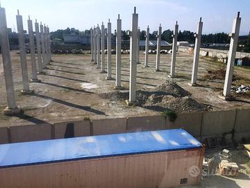 Immobile di 11000 m² con 2 locali a Caivano