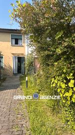 PORZIONE DI CASA CON 2 CAMERE A MOGLIANO