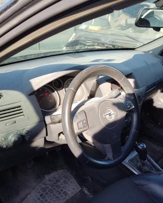 Cruscotto OPEL ASTRA H del 2005