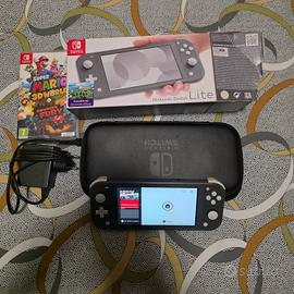 Nintendo Switch Lite più gioco 
