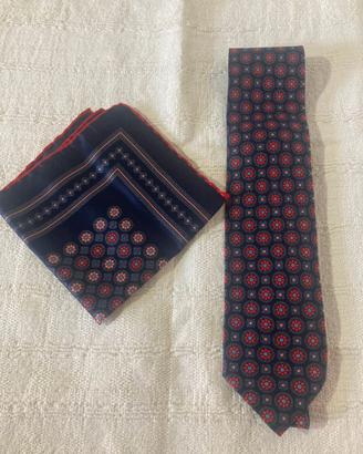 CRAVATTA DA UOMO SARTORIALE E POCHETTE