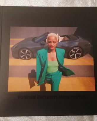 Porsche Exclusive Manufaktur 2022 - libro italiano