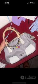 Borsa bauletto GUESS
