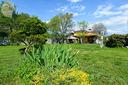 villa-con-ampio-giardino-privato