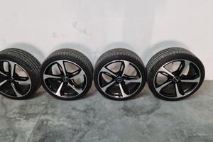 Kit ruote Originali Audi 19 con gomme 245-35-19