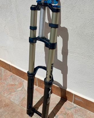 forcella rockshox boxxer rc 2010, attacco manubrio