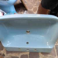 Lavandino bagno con mobile
