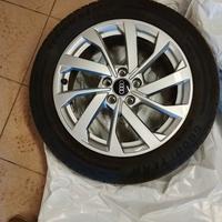 Cerchi in lega completi di gomme