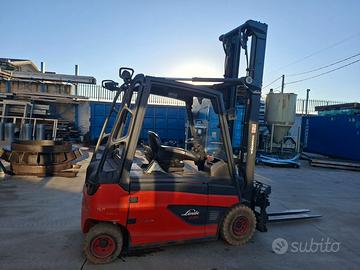 Carrello elevatore muletto linde E 25