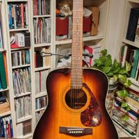Chitarra acustica Yamaha F730