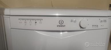 Lavastoviglie  Indesit