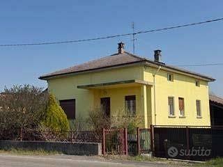 Immobile in asta di 398 m² con 4 locali a Broni