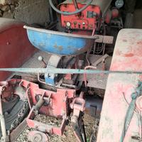 Trattore agricolo