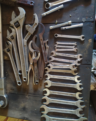 Chiavi regolabili e a forchetta