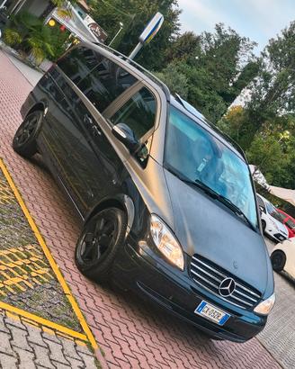 MERCEDES VIANO 3.0 V6 CDI ACTIVITY –AUTOMATICO