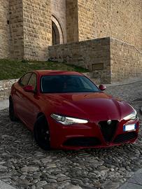 ALFA ROMENO GIULIA 2.2