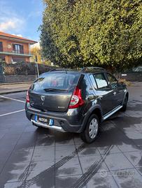 Dacia Sandero Stepway 1.6 8V GPL 85CV