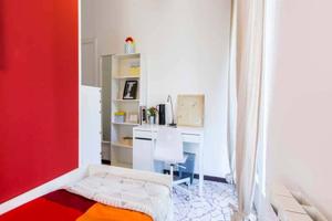 Stanza in appartamento di 75 m² a Milano