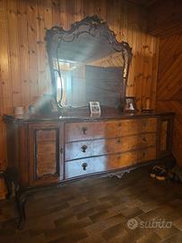 Credenza e due comodini, in stile Luigi XV-XVI