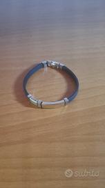 Bracciale in caucciù nero e acciaio