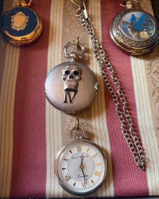 4 Orologi da tasca vintage da collezione in teca.